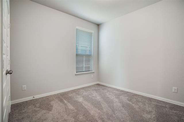 Building Photo - 1224 W Yarrow Ave