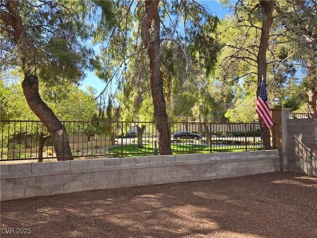 Building Photo - 9433 Valencia Canyon Dr