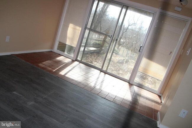 Building Photo - 10308 Watkins Mill Dr