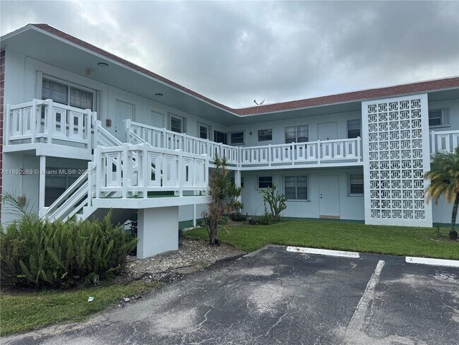 Primary Photo - 1400 NW 43 Terrace