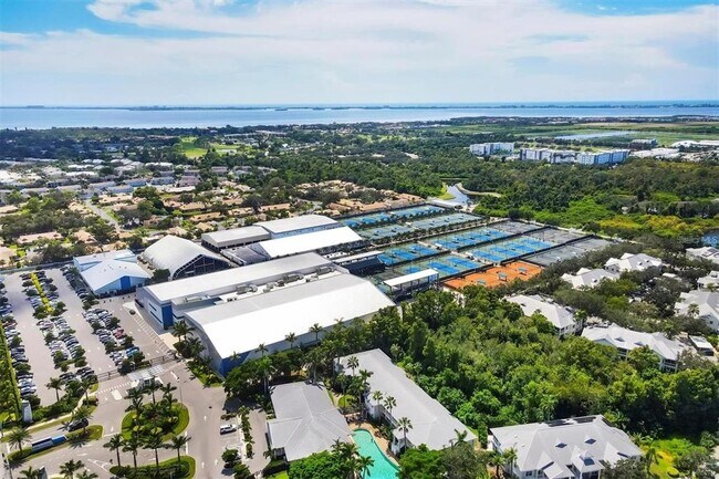 Building Photo - 5469 46th Ct W