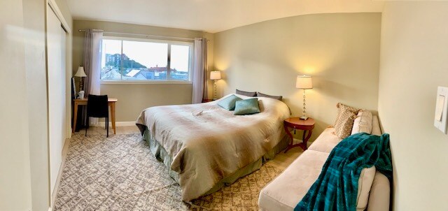 Building Photo - 1585 10th Ave