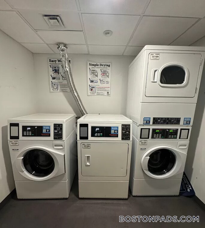 Building Photo - 100 Hemenway St