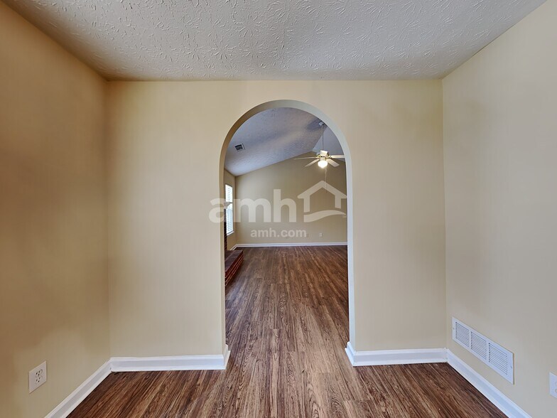 Building Photo - 4410 Brookridge Dr