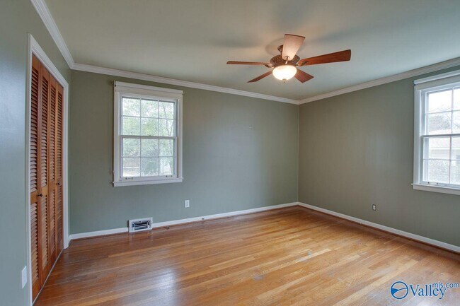 Building Photo - 6521 Chadwell Rd SW