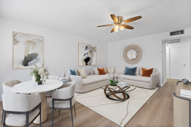 Building Photo - 290 Brighton G