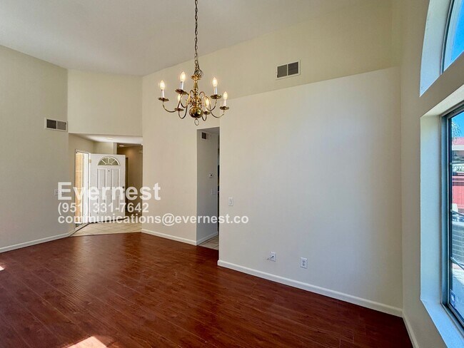 Building Photo - 3-Bedroom, 2.5-Bathroom Home with Modern A...