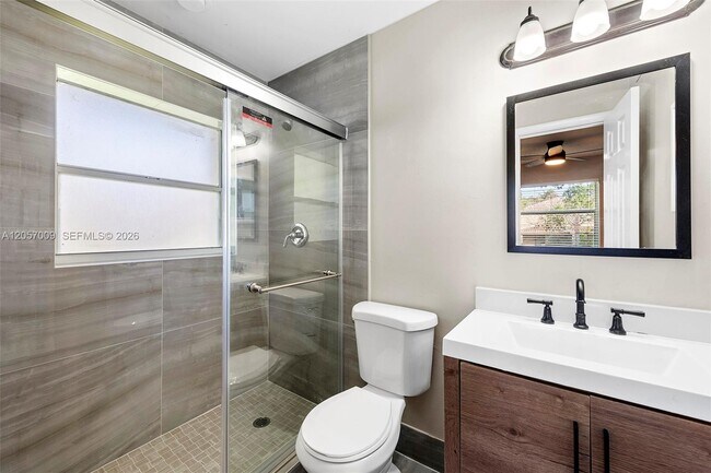 Building Photo - 3242 Coral Ridge Dr