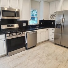 Building Photo - 34 Ashland St