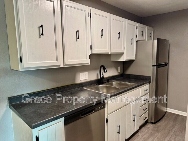 Building Photo - 16259 W 10th Ave