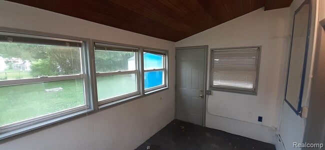 Building Photo - 4914 Gertrude St