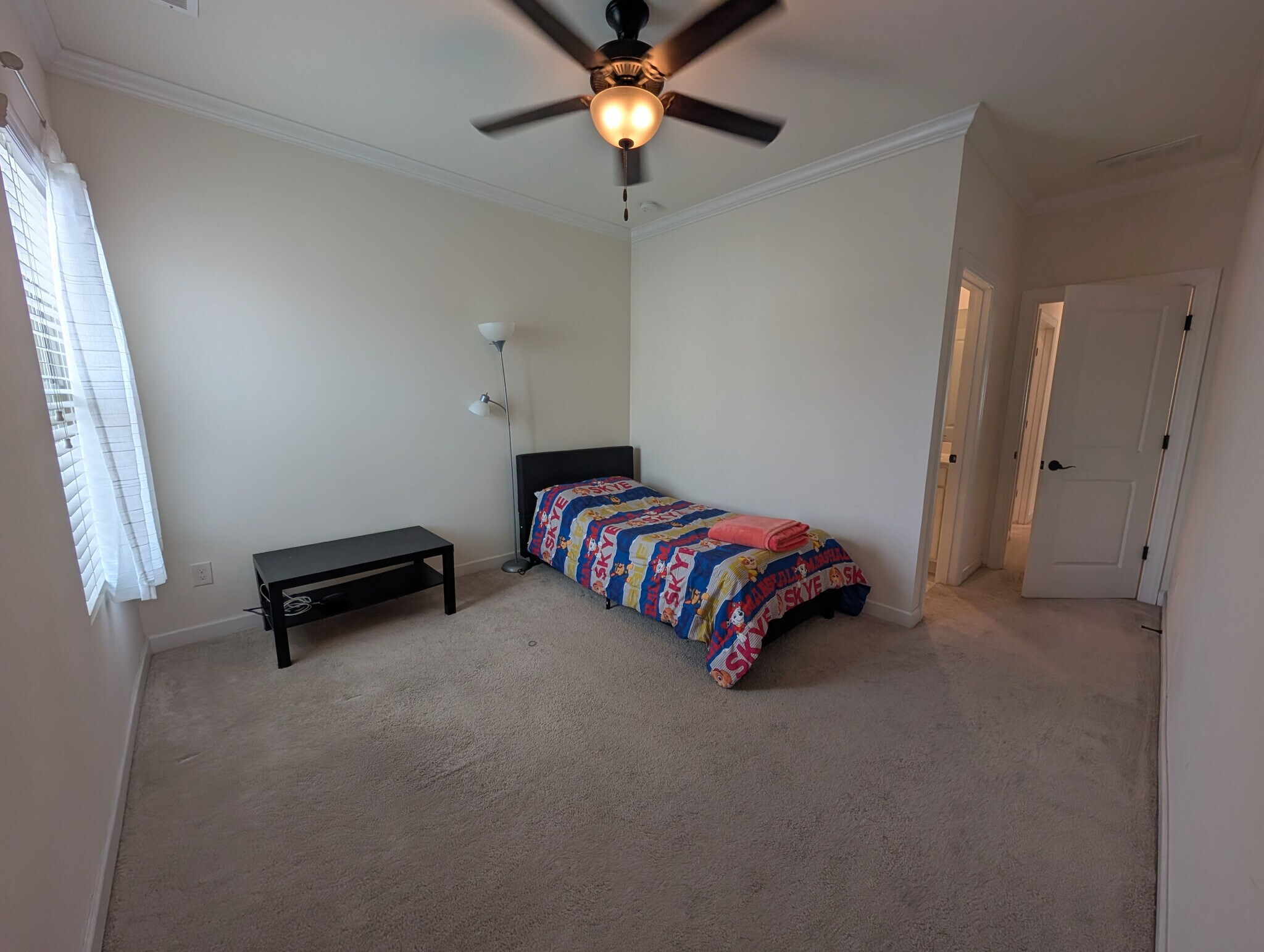 Building Photo - Room in House on Rupell Dr