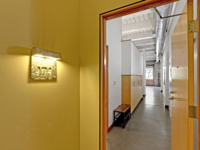 Building Photo - Historic Chown Pella Building - east facing Pearl District loft w/parking/rooftop deck