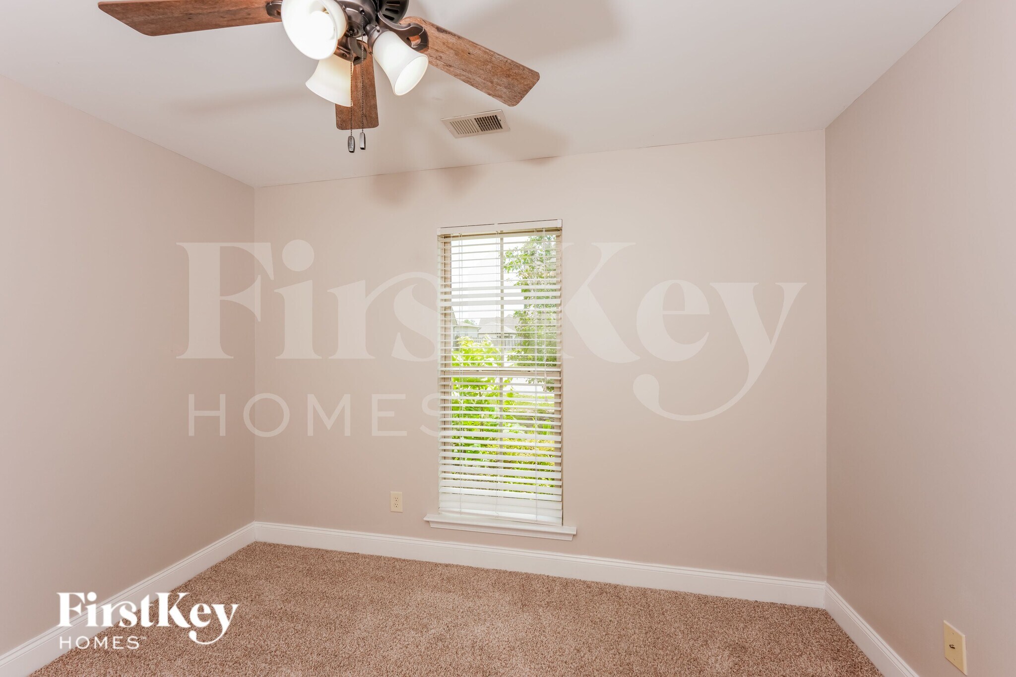 Building Photo - 1114 Emerald Ridge Dr