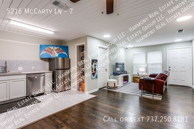 Building Photo - 5216 McCarty Ln