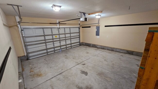 Building Photo - 3 BR 2 BA Liberty Hills