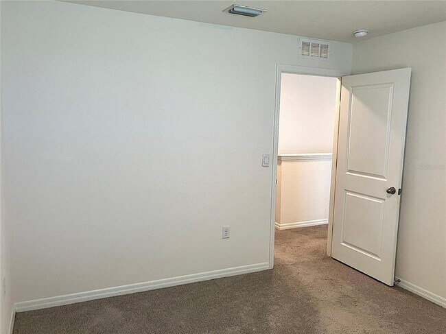 Building Photo - 11889 Downy Birch Dr