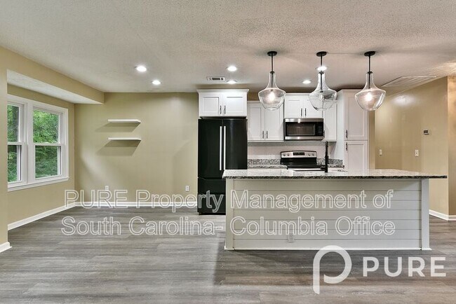 Building Photo - 308 Southampton Dr