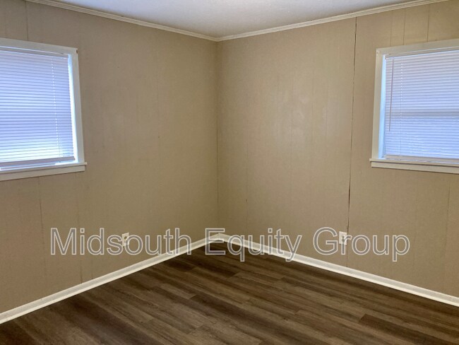 Building Photo - 127 Northside Ave