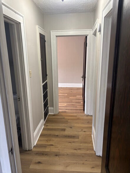 Building Photo - 1437 16th St NW