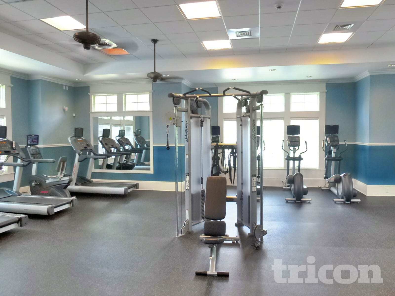 Building Photo - 10148 Pavnes Creek Dr