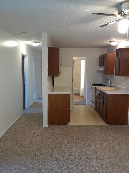 Building Photo - 205 E Watson St