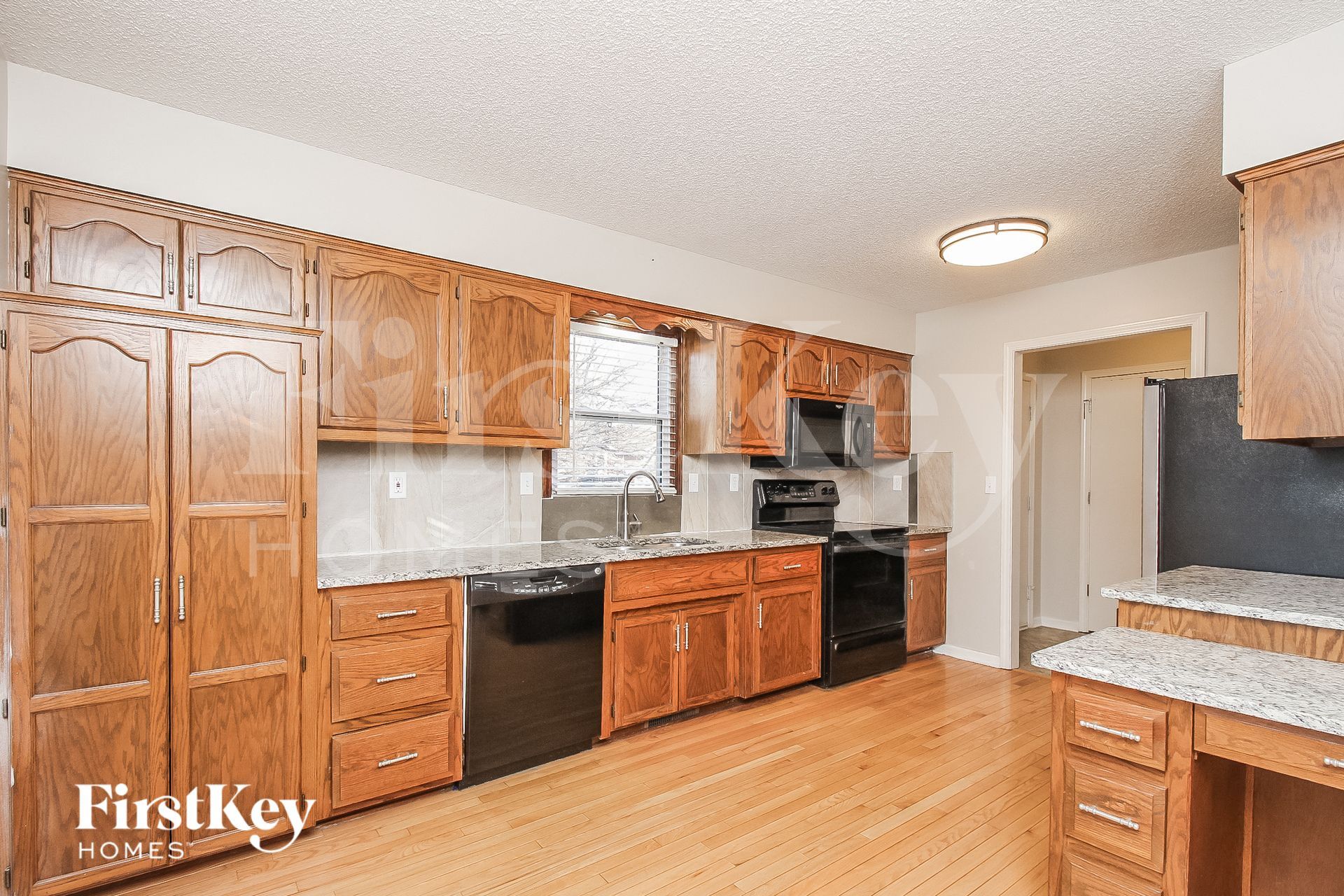 Building Photo - 1715 Regency Dr