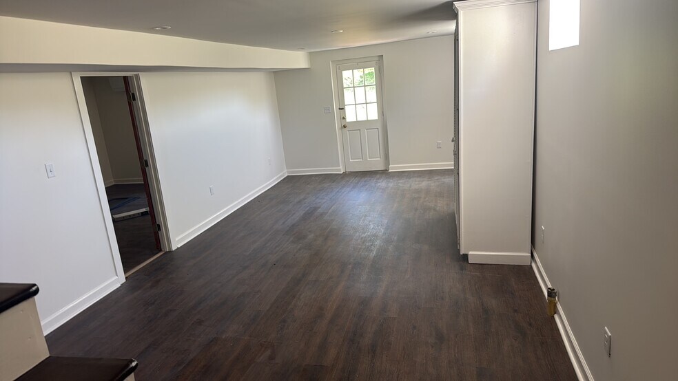 Living/Dining Area + Storage Cabinet - 331 Key West Dr