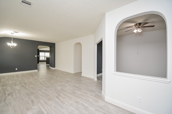 Building Photo - 7519 Muley Ln