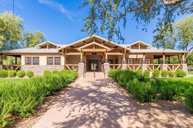 Building Photo - 4010 E Sidewinder Ct