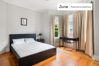 Building Photo - Room in Shared 4 bed/2.5 bath home