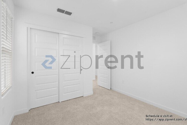 Building Photo - 8492 Anker Wy