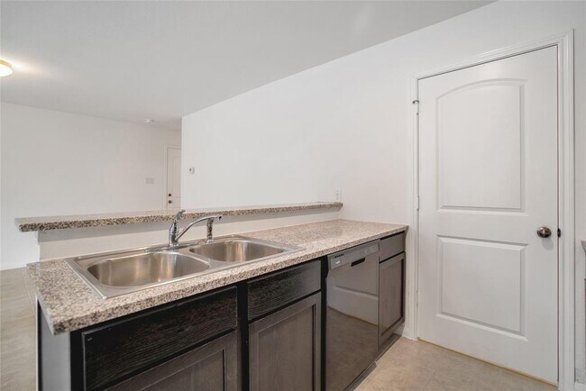 Building Photo - 26676 Pools Creek Dr