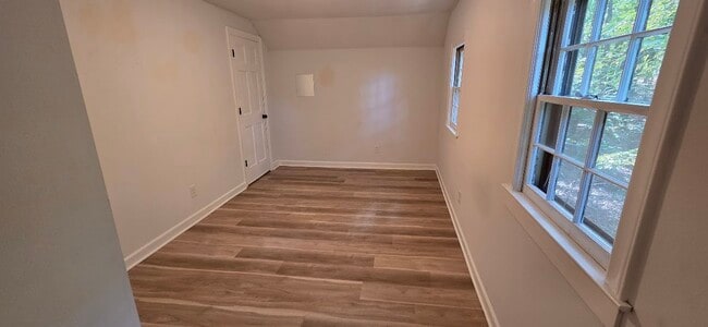 Building Photo - 2212 Old Kearney Rd