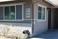 Building Photo - 623 Bedlow Dr