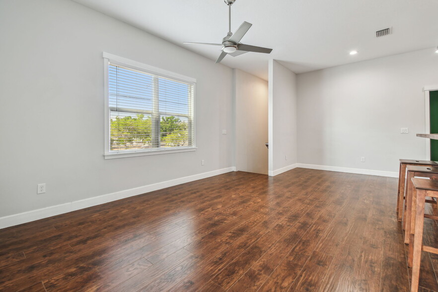 Building Photo - 720 S 22nd St