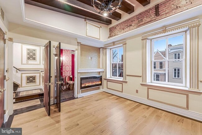 Building Photo - 810 Prince St