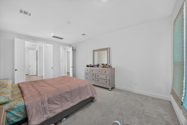 Building Photo - 7410 Wildrye Mdw Ln