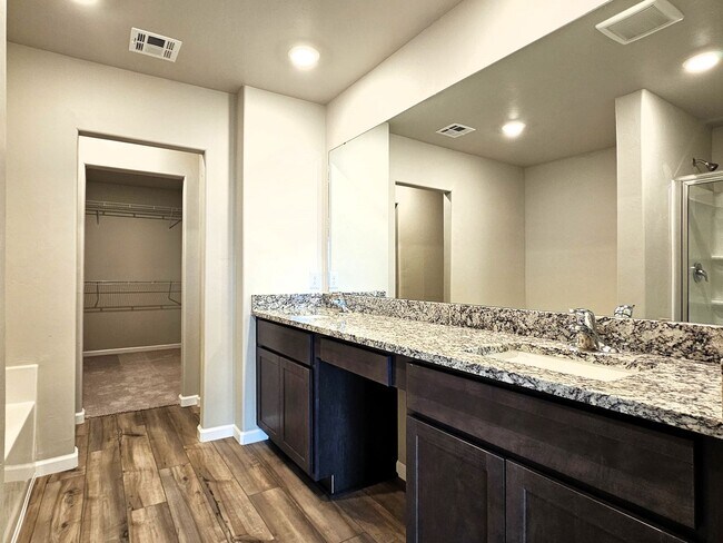 Building Photo - 1708 Amaranth Ln