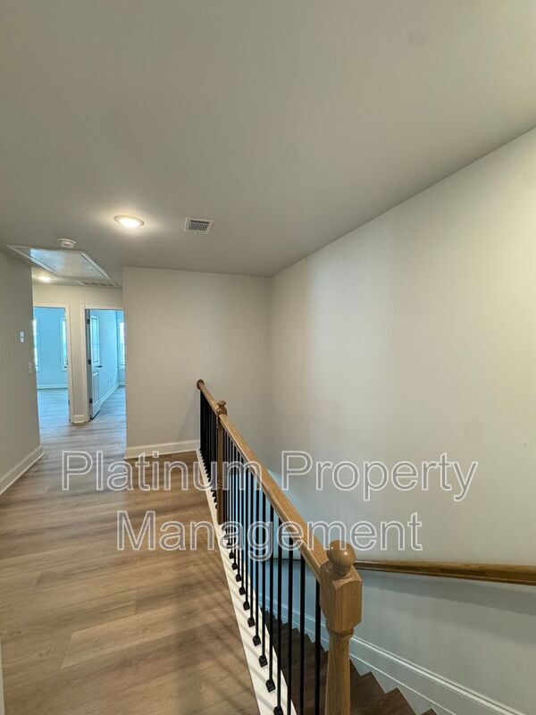 Building Photo - 1592 Laurel Blossom Walk