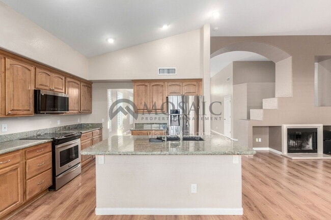 Building Photo - 2738 E Silverwood Dr