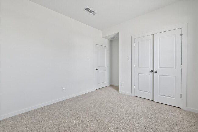 Building Photo - 3238 Kindred Wy