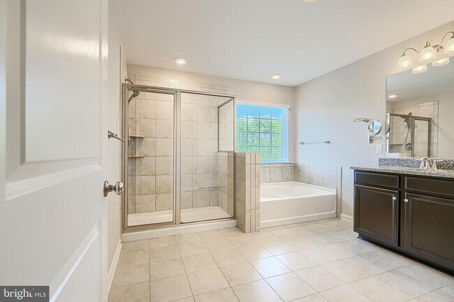 Building Photo - 9768 Powder Hall Rd