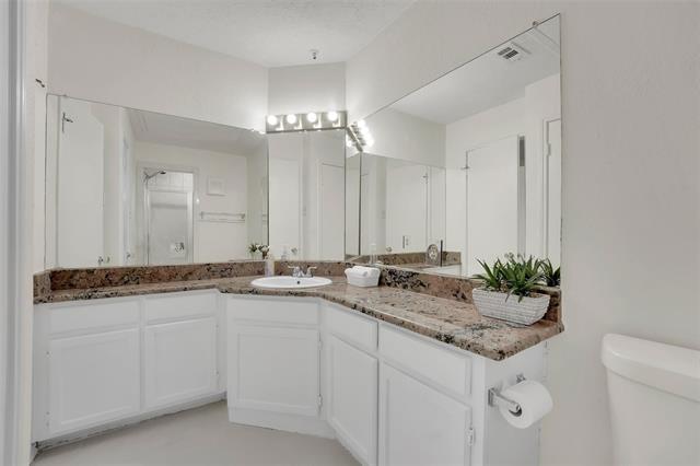 Building Photo - 1700 Amelia Ct