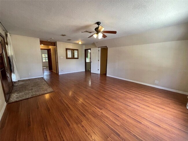 Building Photo - 2525 Emma Cir