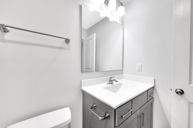 Building Photo - 526 Morrows Turnout Way