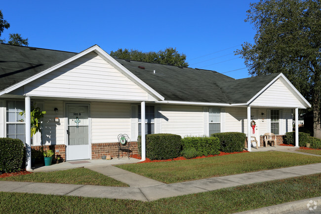 Primary Photo - Water Oak Apartments