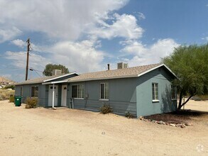 Building Photo - Yucca Ave 6686-6688