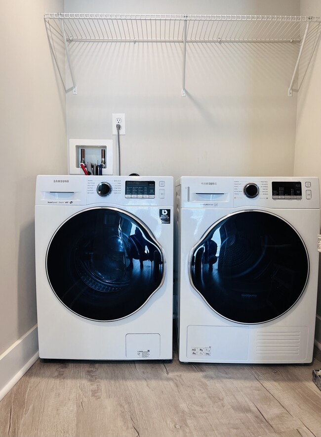 Building Photo - 1601 Ocean Dr S