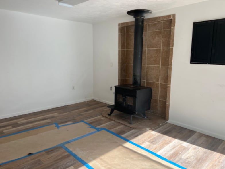 Building Photo - 1600 Curtis Ave